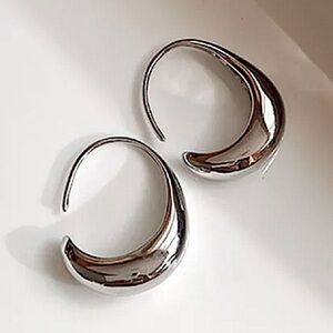 STERLING SILVER HOOP MINIMALIST EARRINGS